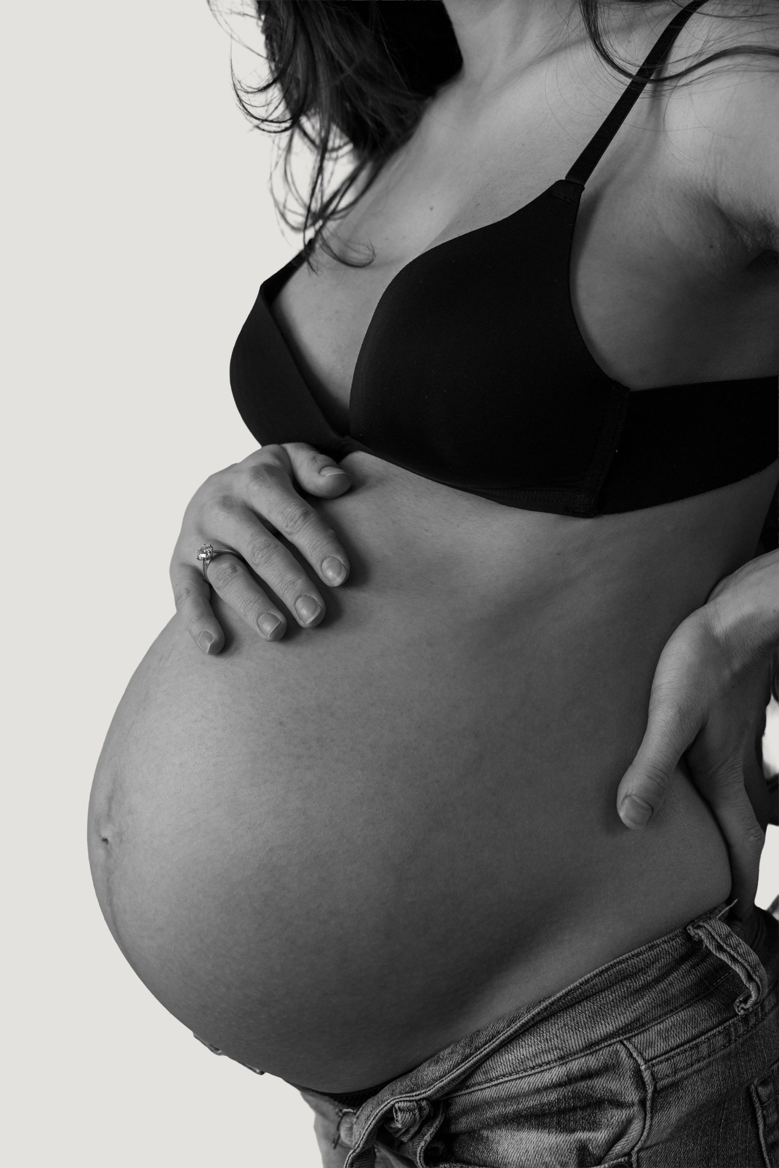 Studio session: Pregnancy shoot with Elo
